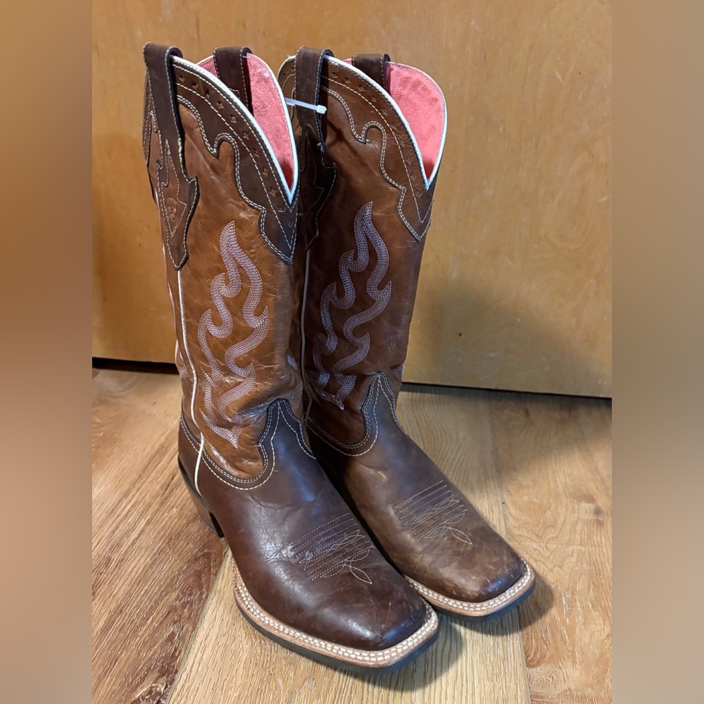 Ariat Brown Leather Western Cowboy Boots with Pink Lining